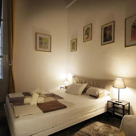 Nik Guest house Genoa